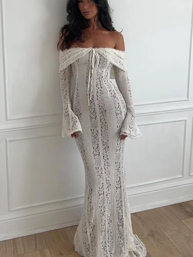 שמלה דגם- הילה